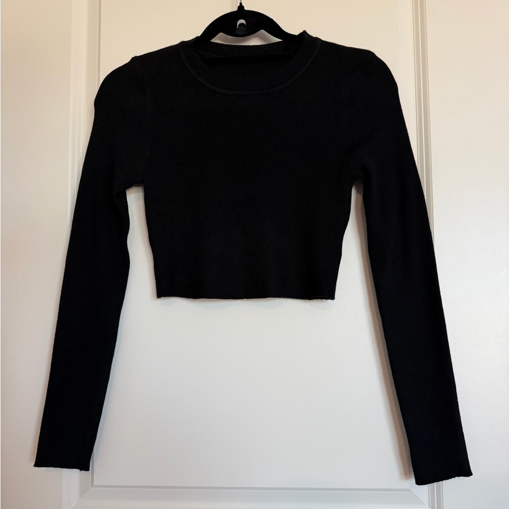 SHEIN Classic Black Long Sleeve Crop Top